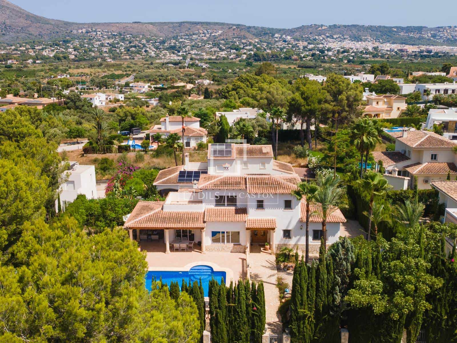 3 soveværelse Villa til salg i Javea / Xabia med swimmingpool garage - € 1.035.000 (Ref: 9993568)