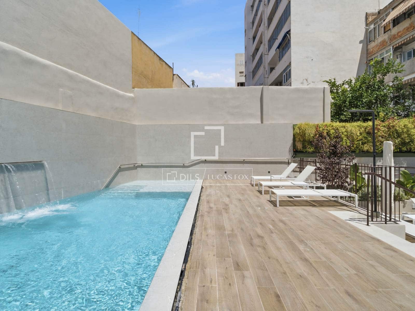 3 soverom Penthouse til salgs i Palma de Mallorca med svømmebasseng garasje - € 2 599 000 (Ref: 9993631)