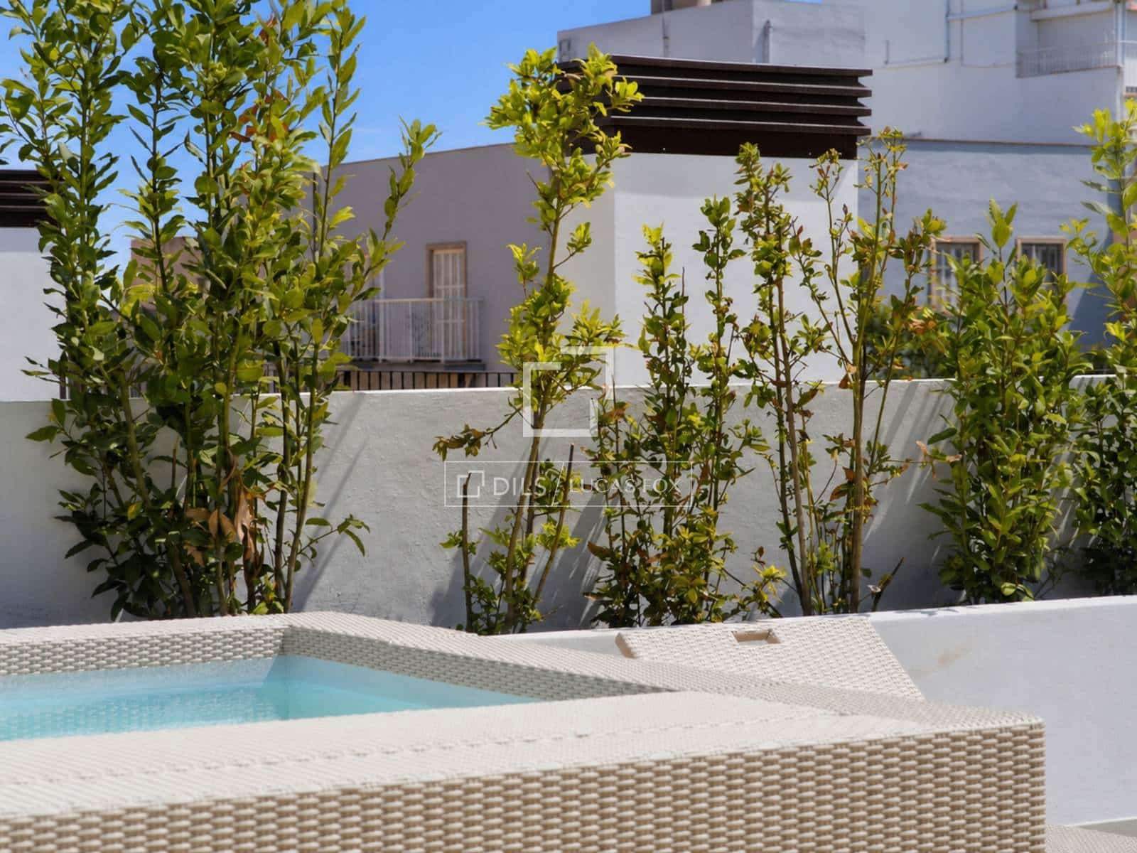 3 soverom Penthouse til salgs i Palma de Mallorca med svømmebasseng garasje - € 2 599 000 (Ref: 9993631)