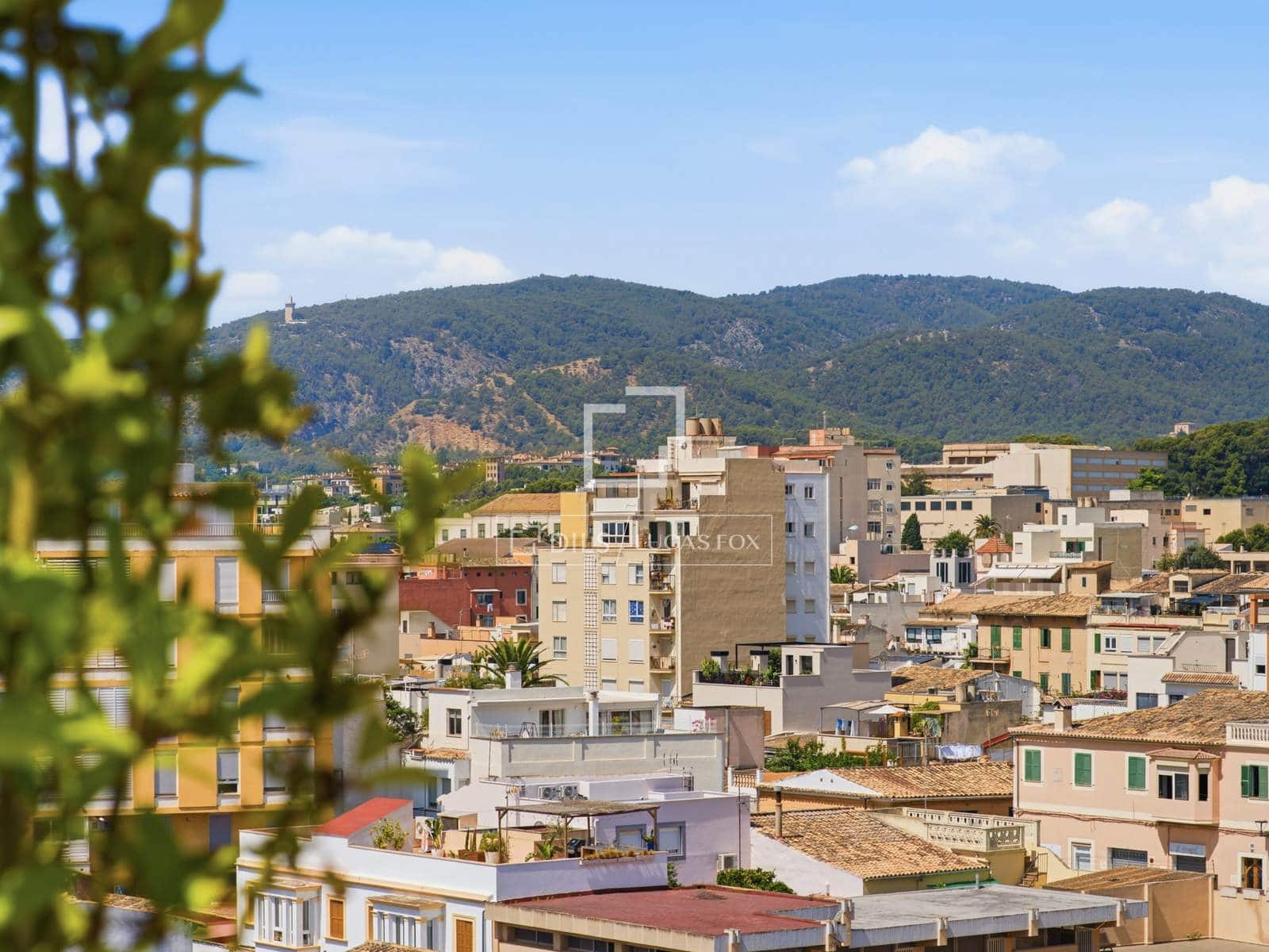3 soverom Penthouse til salgs i Palma de Mallorca med svømmebasseng garasje - € 2 599 000 (Ref: 9993631)
