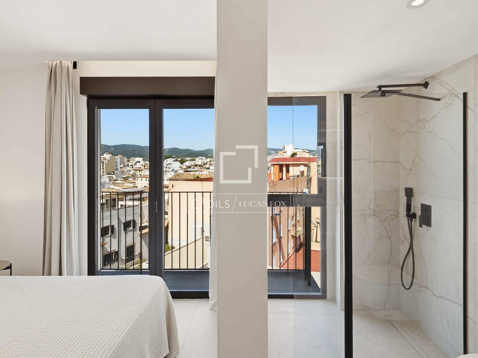 3 soverom Penthouse til salgs i Palma de Mallorca med svømmebasseng garasje - € 2 599 000 (Ref: 9993631)