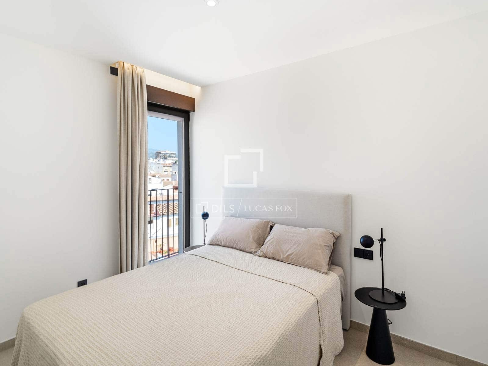 3 soverom Penthouse til salgs i Palma de Mallorca med svømmebasseng garasje - € 2 599 000 (Ref: 9993631)