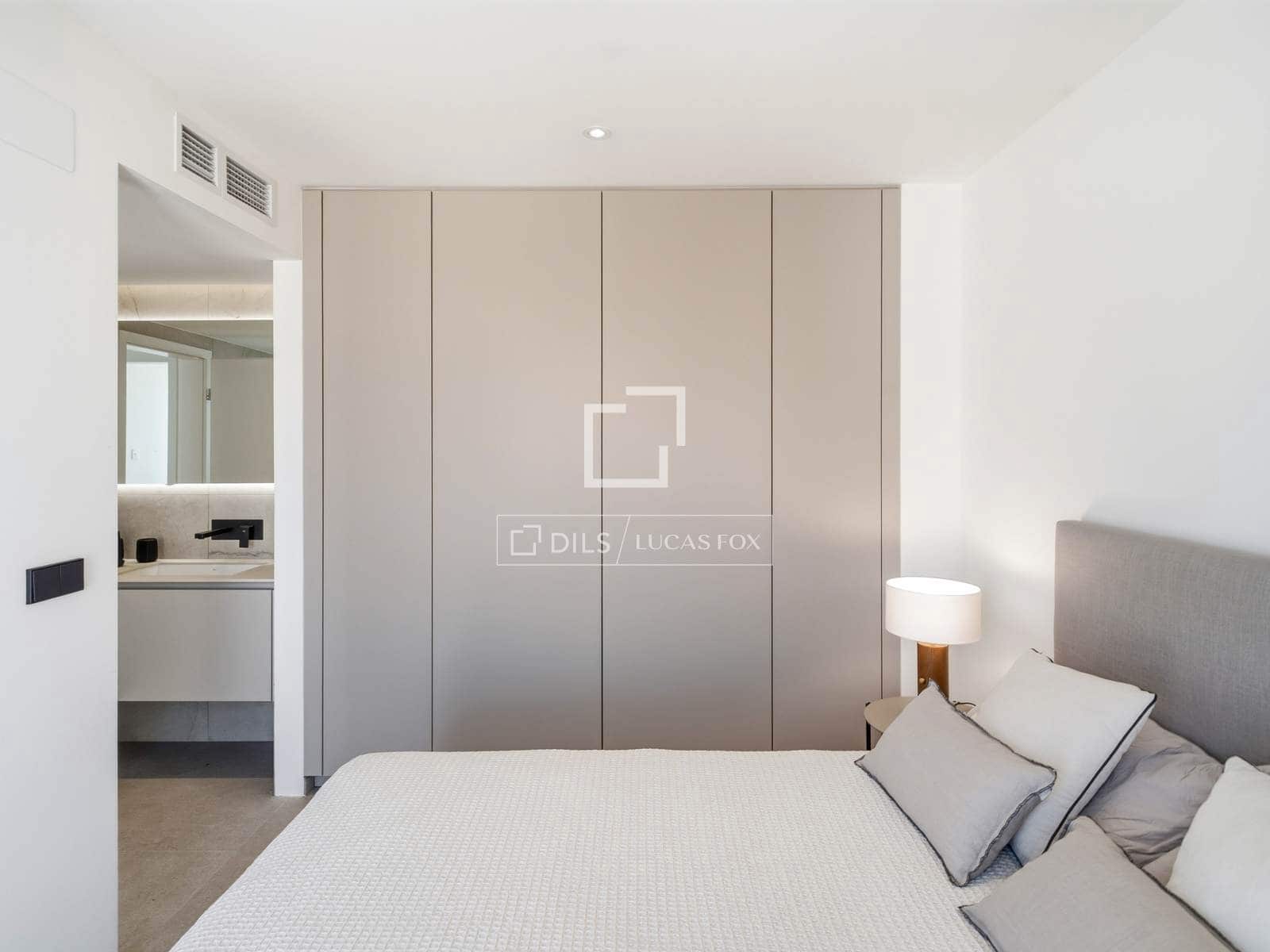 3 soverom Penthouse til salgs i Palma de Mallorca med svømmebasseng garasje - € 2 599 000 (Ref: 9993631)