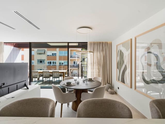 3 soverom Penthouse til salgs i Palma de Mallorca med svømmebasseng garasje - € 2 599 000 (Ref: 9993631)