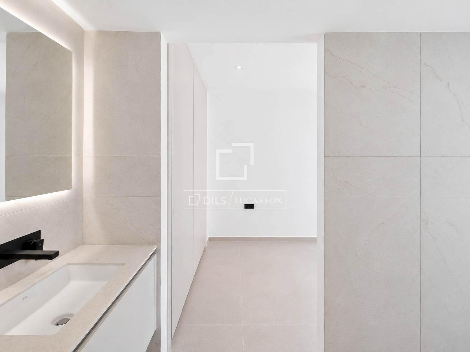 Apartamento de 3 habitaciones en Palma de Mallorca en venta con piscina garaje - 1.399.000 € (Ref: 9993632)