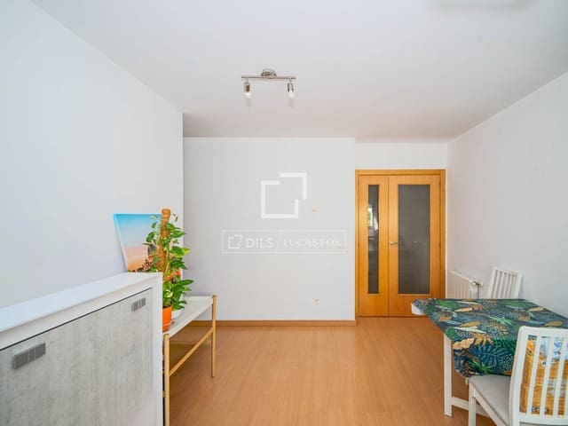 2 soveværelse Lejlighed til leje i Madrid by med swimmingpool garage - € 1.400 (Ref: 9995913)