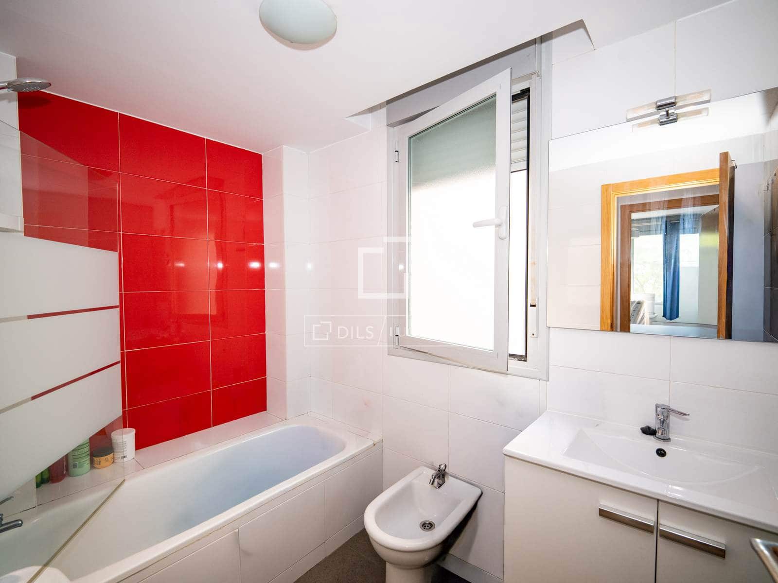 Appartement de 2 chambres à louer à Madrid ville avec piscine garage - 1 400 € (Ref: 9995913)