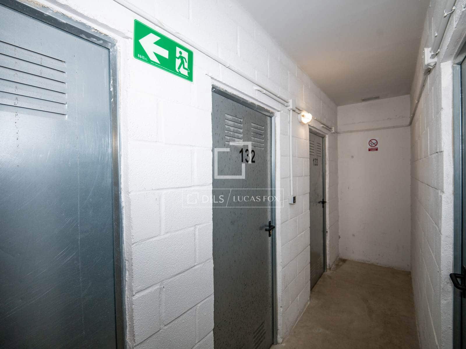 Appartement de 2 chambres à louer à Madrid ville avec piscine garage - 1 400 € (Ref: 9995913)