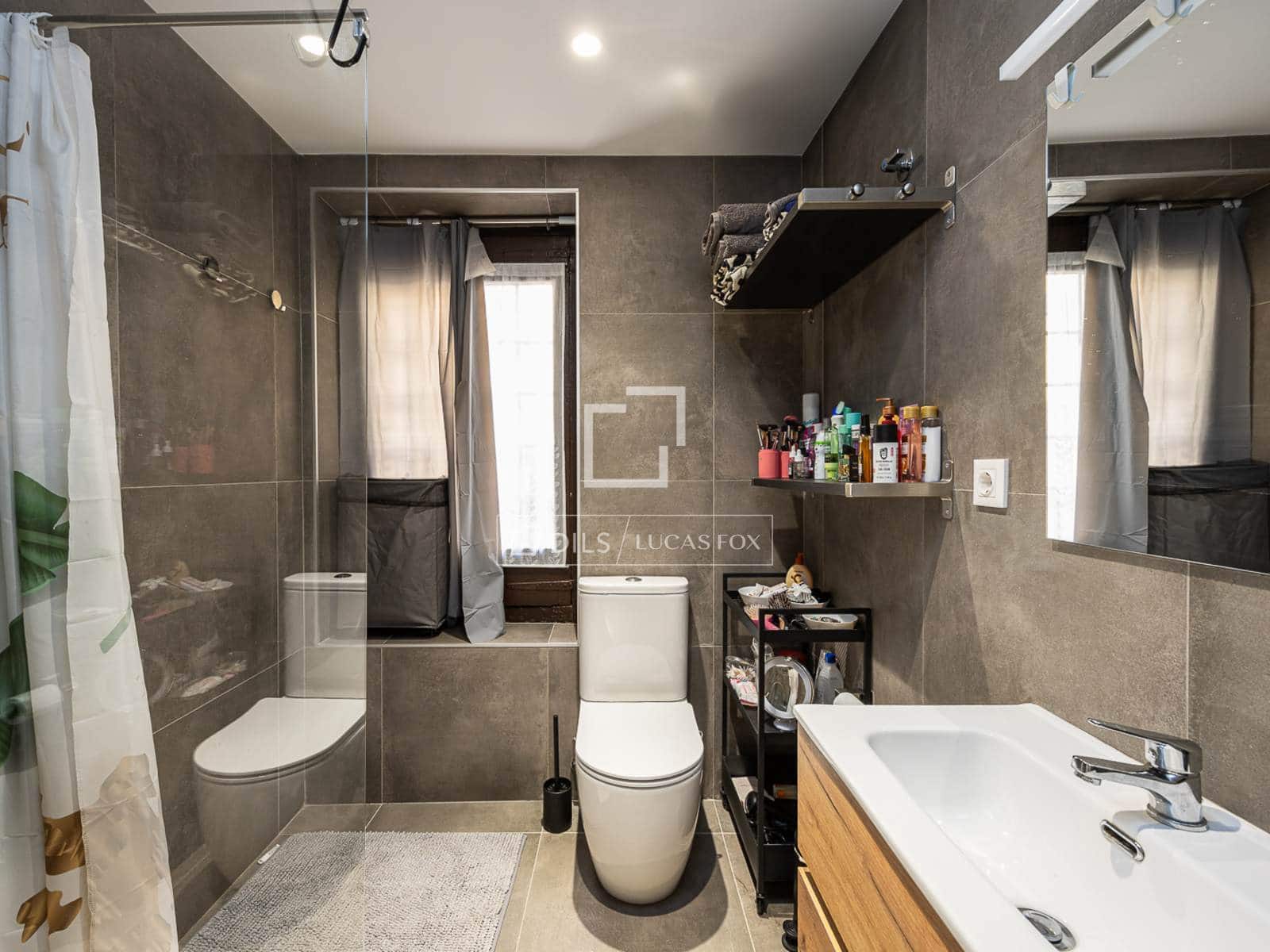 2 soverom Leilighet til leie i Barcelona by - € 1 900 (Ref: 9996024)