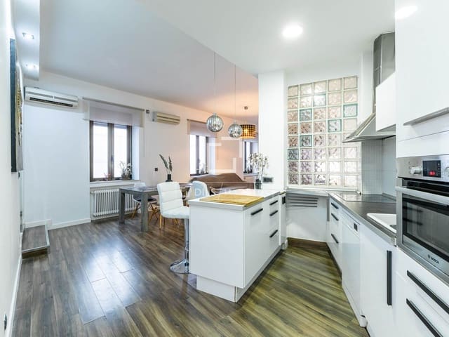 3 camera da letto Appartamento da affittare in Madrid città - 2.950 € (Rif: 9996025)
