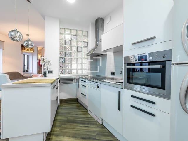 3 camera da letto Appartamento da affittare in Madrid città - 2.950 € (Rif: 9996025)