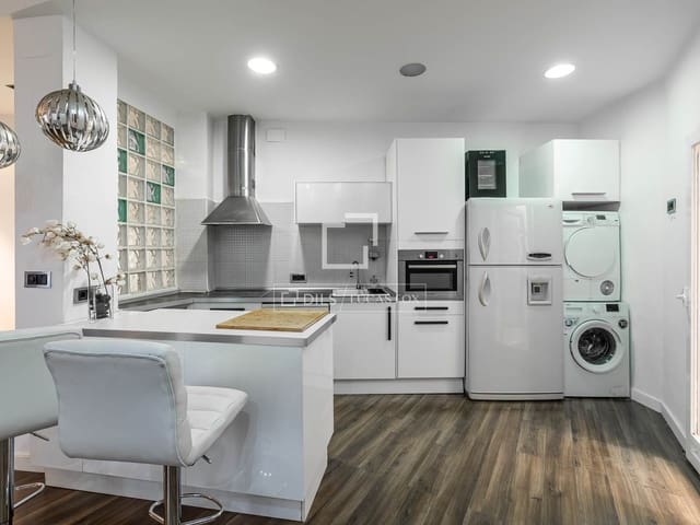 3 camera da letto Appartamento da affittare in Madrid città - 2.950 € (Rif: 9996025)