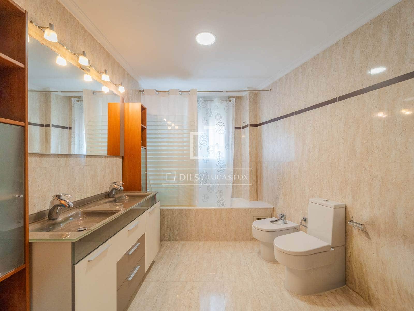 8 slaapkamer Commercieel te koop in Pucol met garage - € 1.075.000 (Ref: 9996026)
