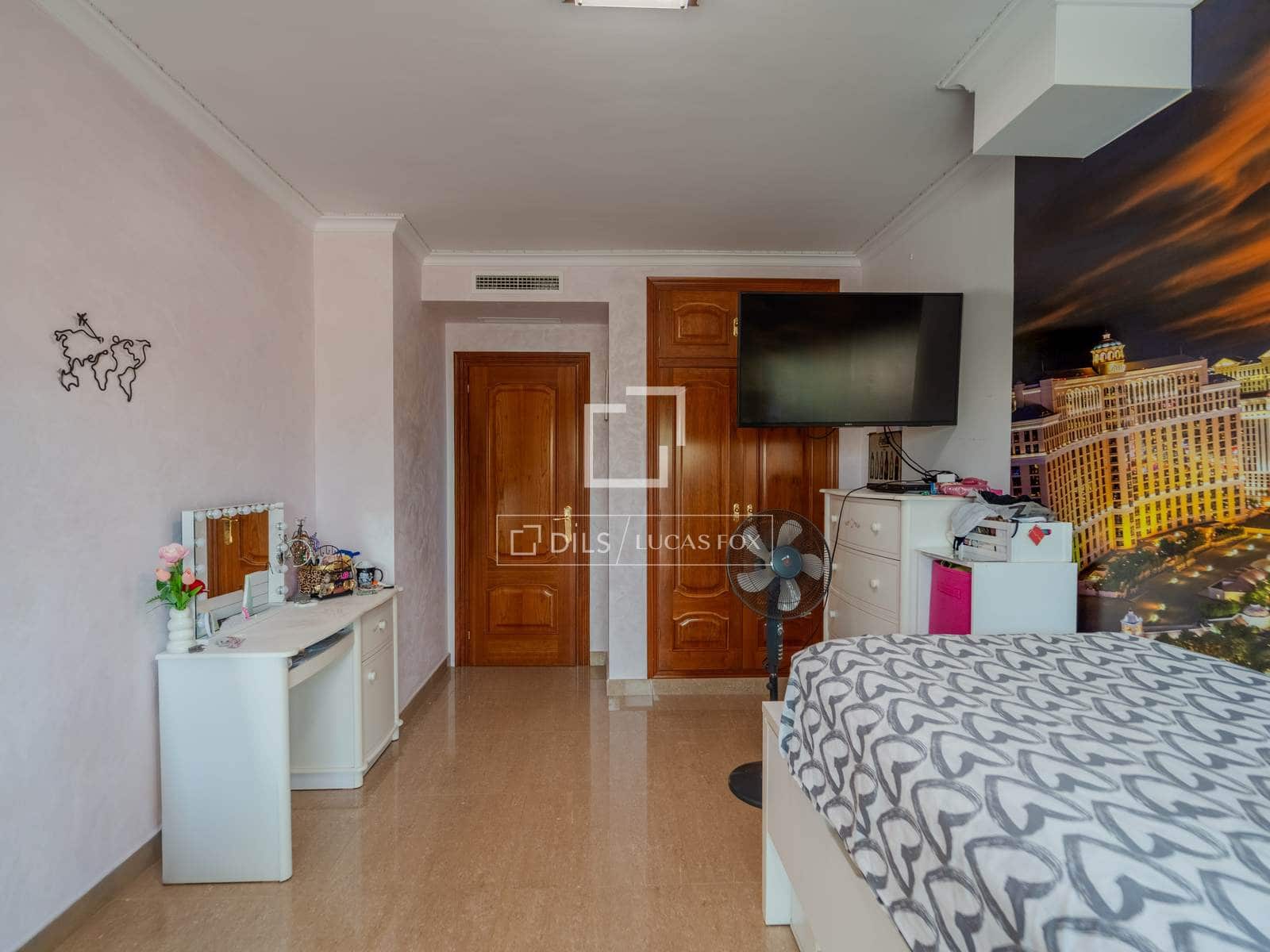 8 slaapkamer Commercieel te koop in Pucol met garage - € 1.075.000 (Ref: 9996026)