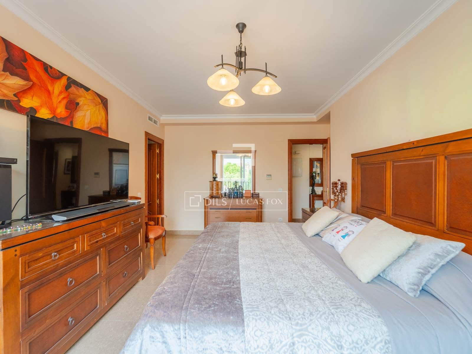8 slaapkamer Commercieel te koop in Pucol met garage - € 1.075.000 (Ref: 9996026)