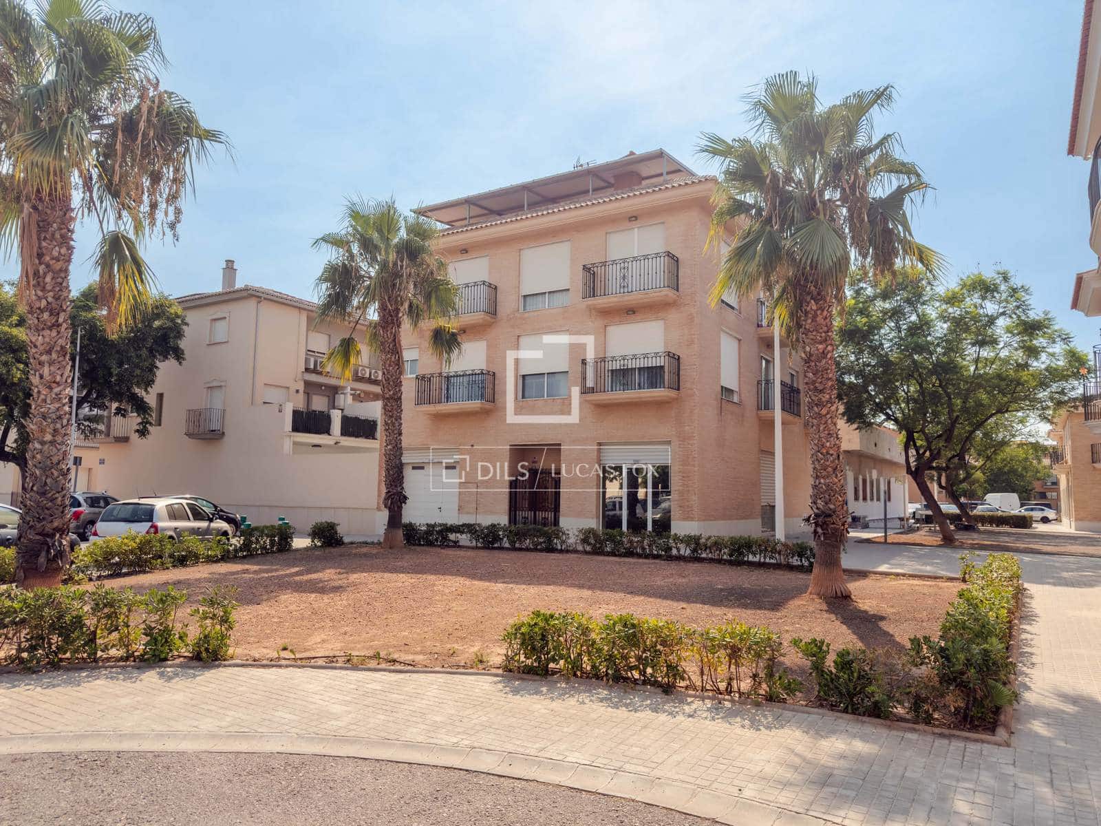 8 slaapkamer Commercieel te koop in Pucol met garage - € 1.075.000 (Ref: 9996026)