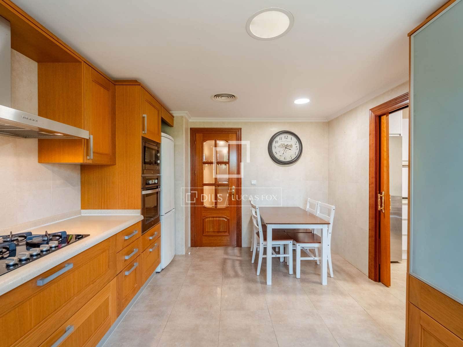8 slaapkamer Commercieel te koop in Pucol met garage - € 1.075.000 (Ref: 9996026)