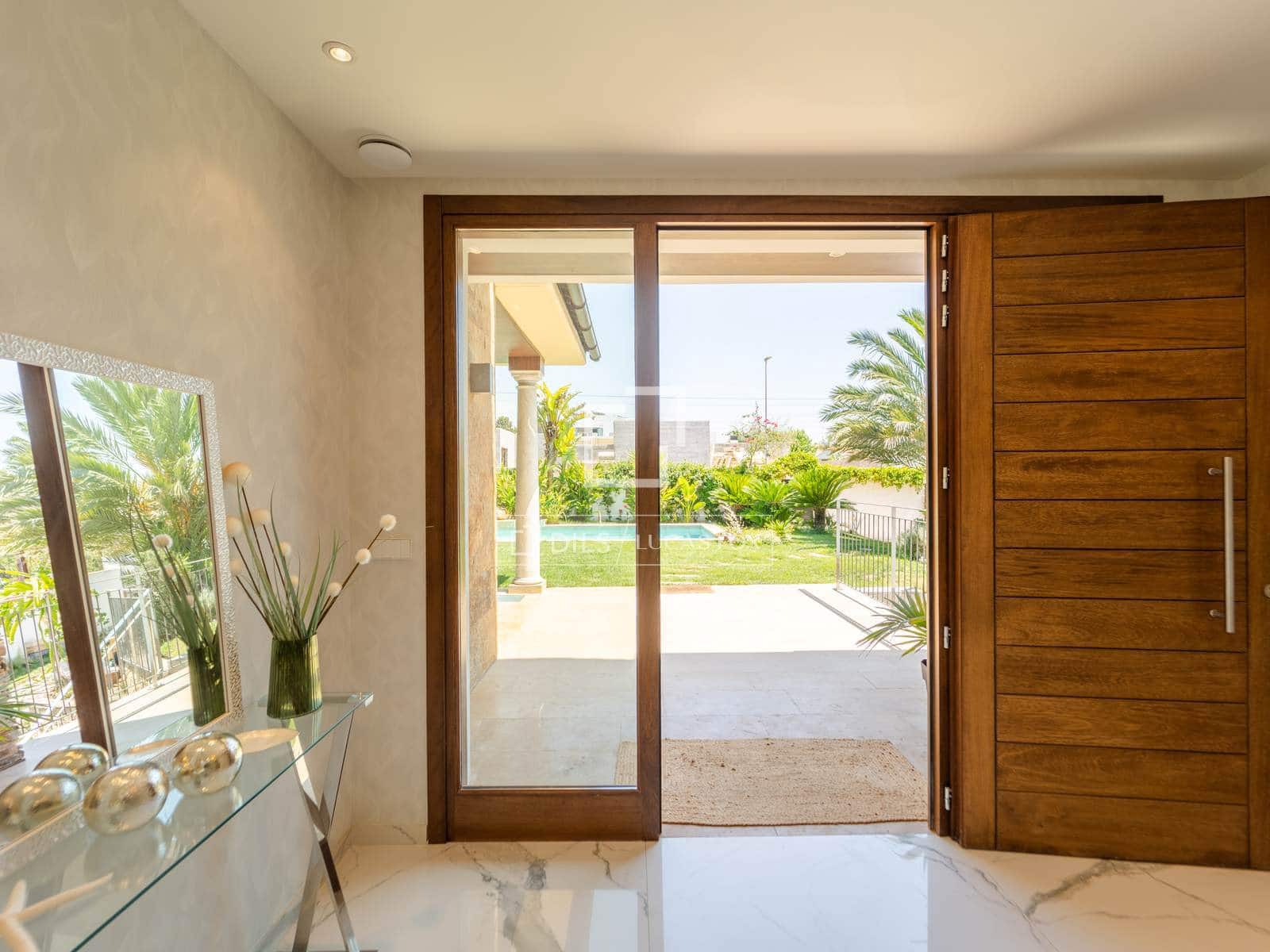 5 bedroom Villa for sale in La Pobla de Vallbona with pool garage - € 1,795,000 (Ref: 9996027)