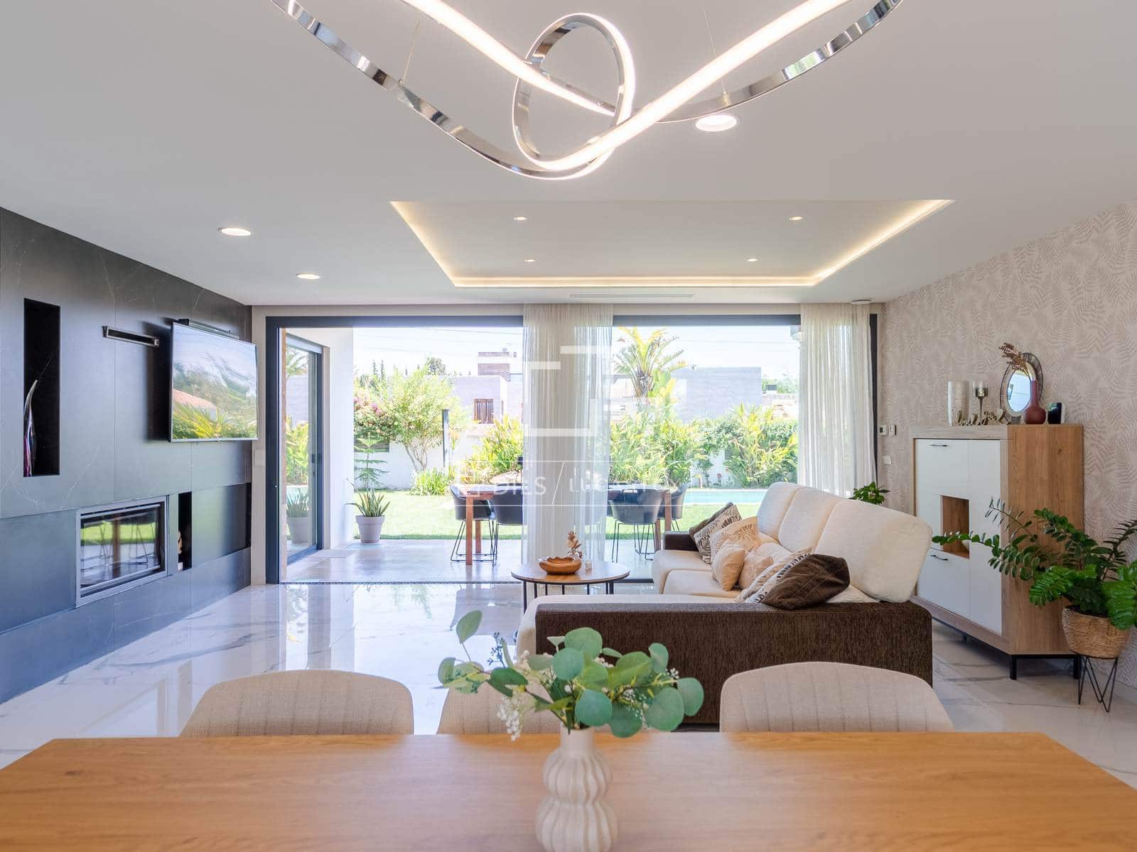 5 bedroom Villa for sale in La Pobla de Vallbona with pool garage - € 1,795,000 (Ref: 9996027)
