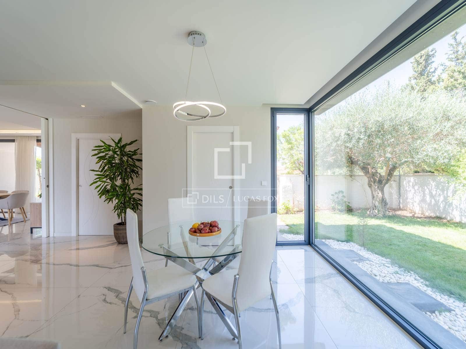5 bedroom Villa for sale in La Pobla de Vallbona with pool garage - € 1,795,000 (Ref: 9996027)