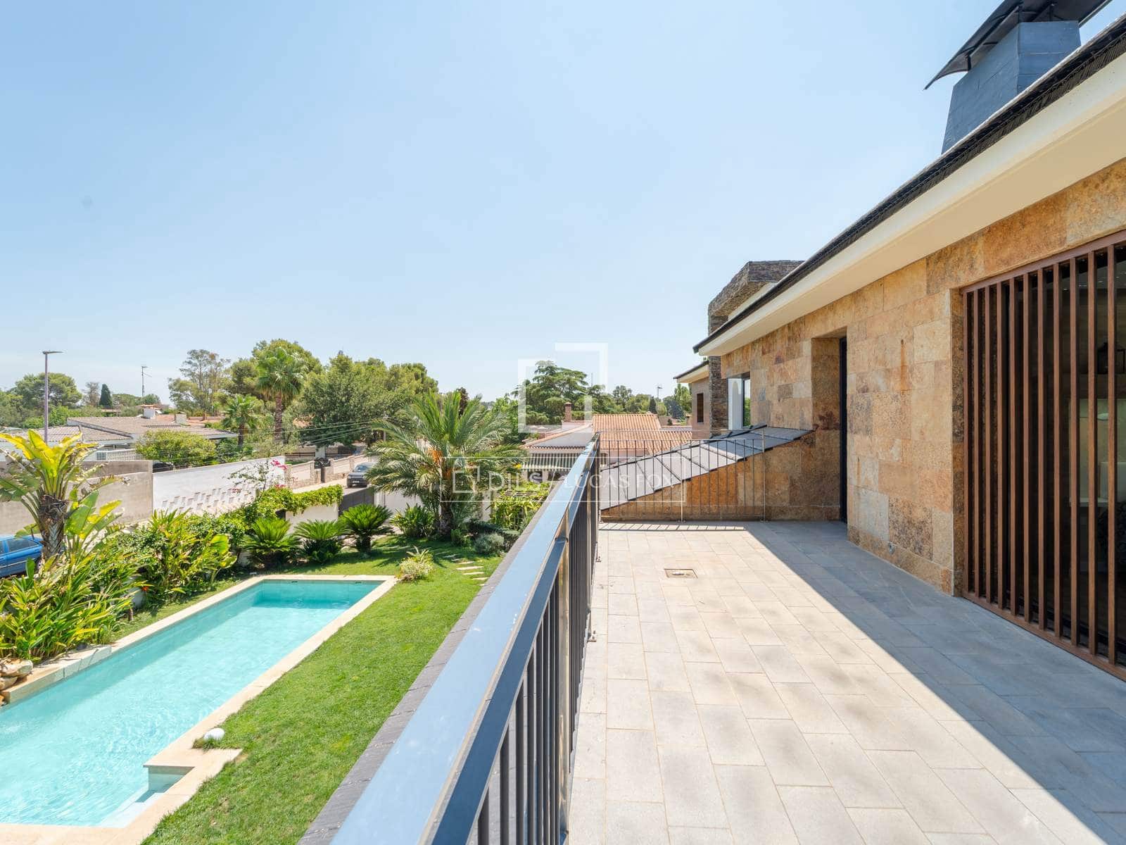 5 bedroom Villa for sale in La Pobla de Vallbona with pool garage - € 1,795,000 (Ref: 9996027)