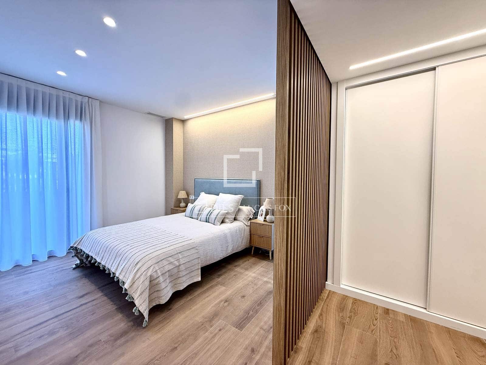 3 sypialnia Apartament na sprzedaż w Miasto Alicante / Alacant z basenem garażem - 489 000 € (Ref: 9996275)