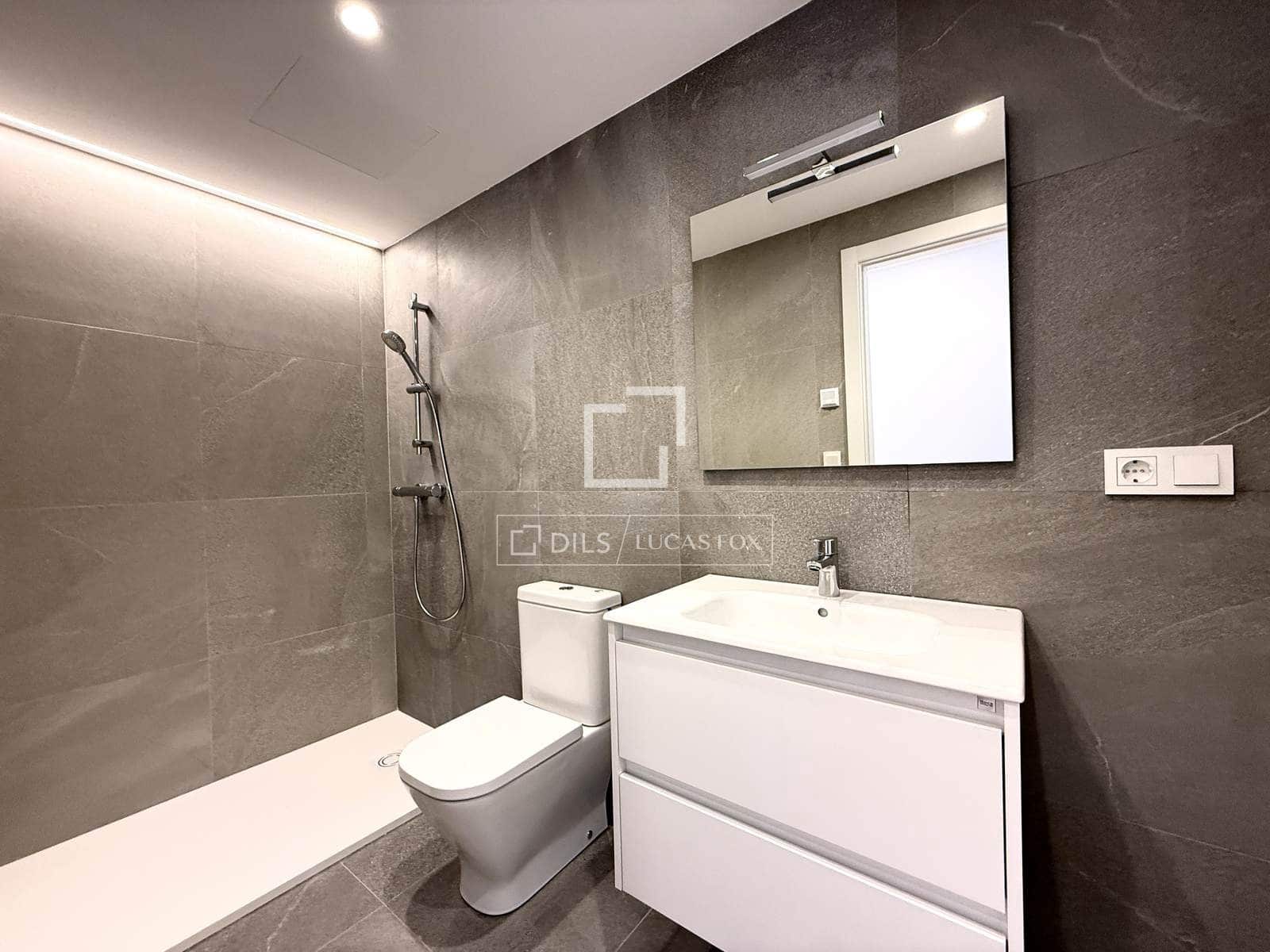 3 sypialnia Apartament na sprzedaż w Miasto Alicante / Alacant z basenem garażem - 489 000 € (Ref: 9996275)