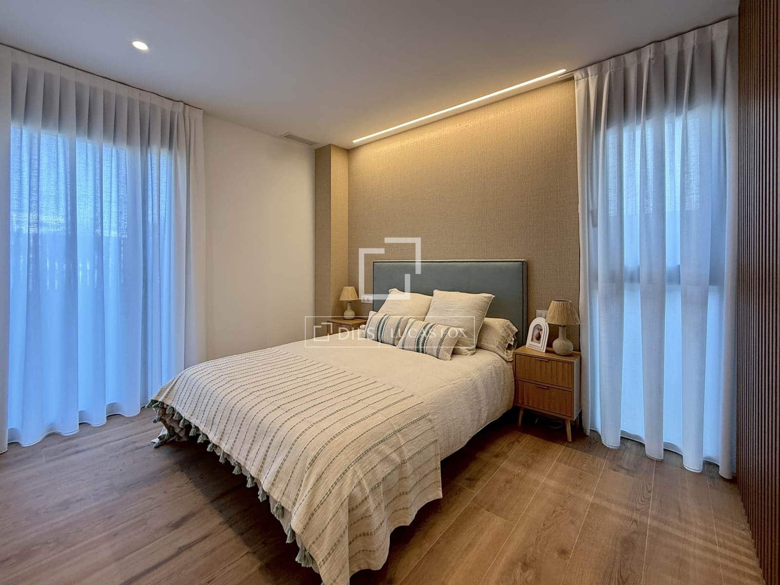 3 sypialnia Apartament na sprzedaż w Miasto Alicante / Alacant z basenem garażem - 489 000 € (Ref: 9996275)