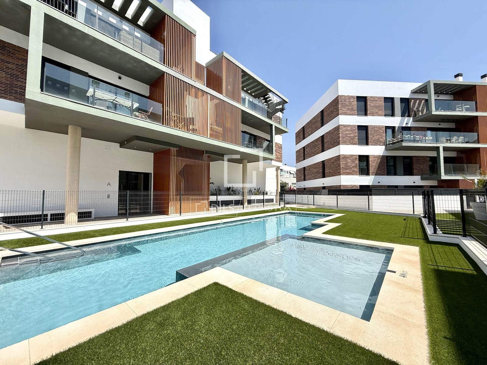 3 sypialnia Apartament na sprzedaż w Miasto Alicante / Alacant z basenem garażem - 489 000 € (Ref: 9996275)