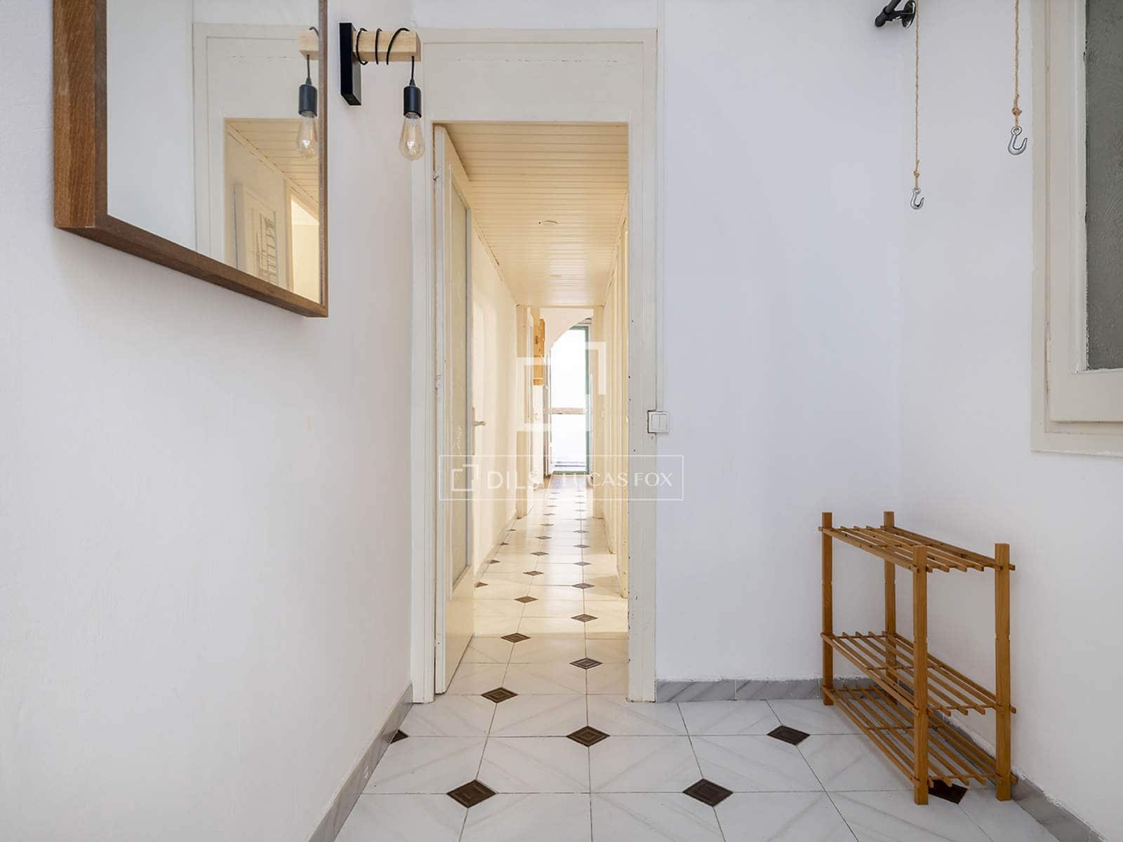2 slaapkamer Appartement te koop in Barcelona stad - € 330.000 (Ref: 9996276)