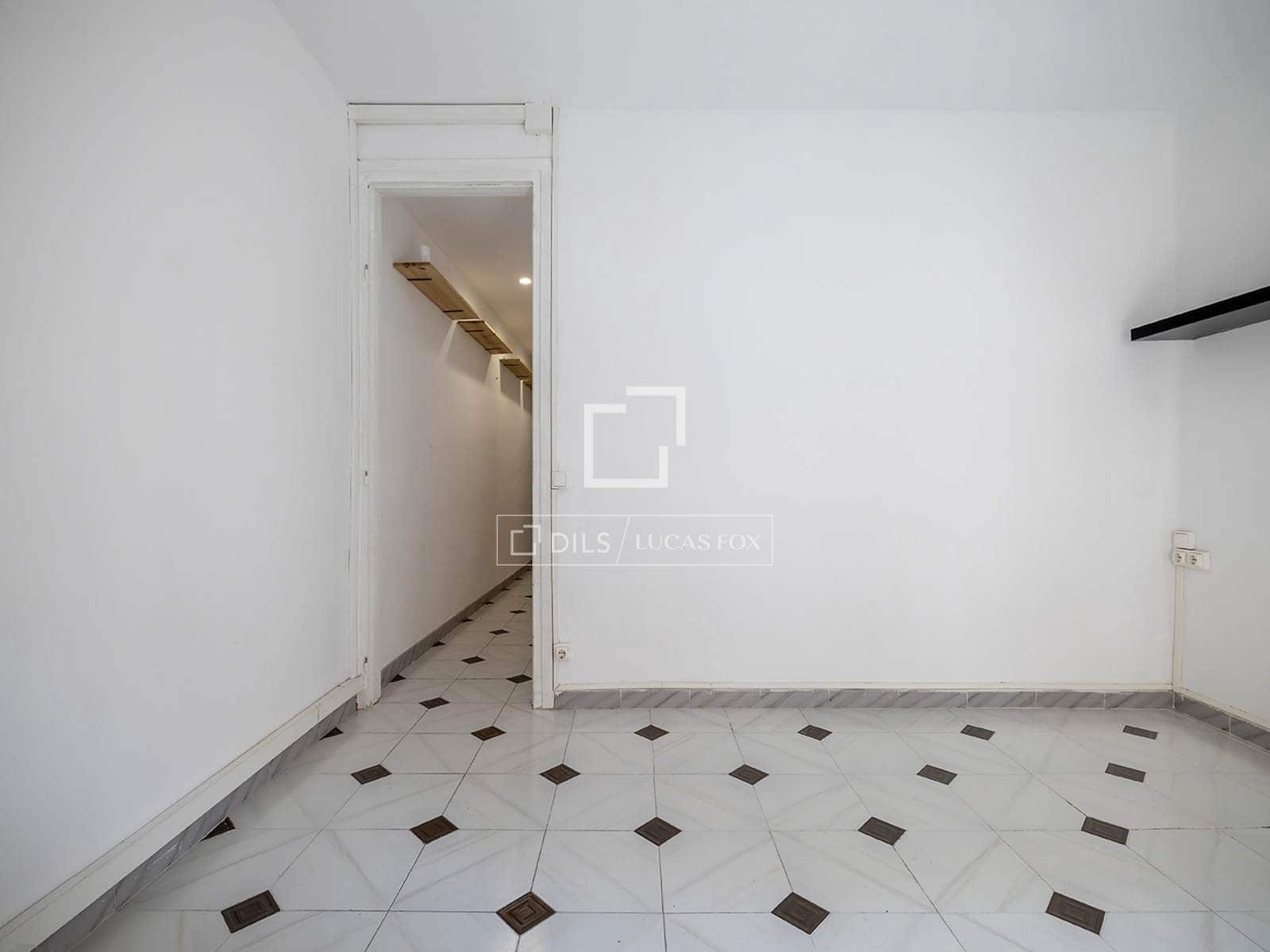 2 slaapkamer Appartement te koop in Barcelona stad - € 330.000 (Ref: 9996276)