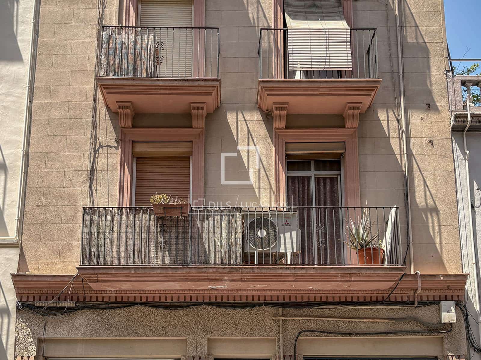 2 slaapkamer Appartement te koop in Barcelona stad - € 330.000 (Ref: 9996276)
