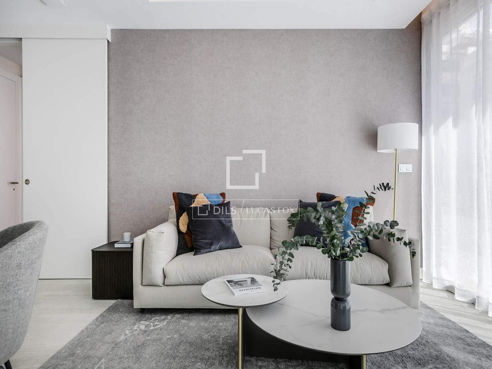 2 soveværelse Lejlighed til leje i Madrid by - € 6.200 (Ref: 9996277)
