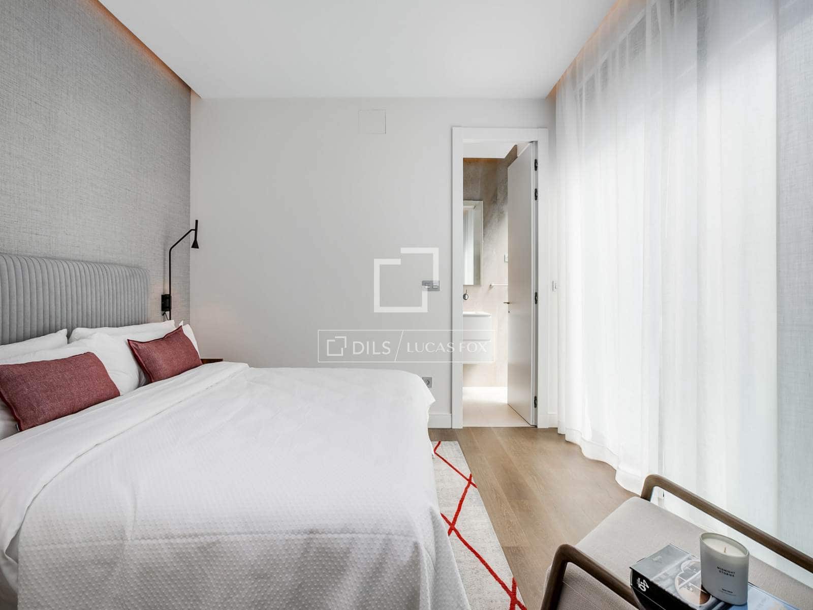 2 soveværelse Lejlighed til leje i Madrid by - € 6.200 (Ref: 9996277)