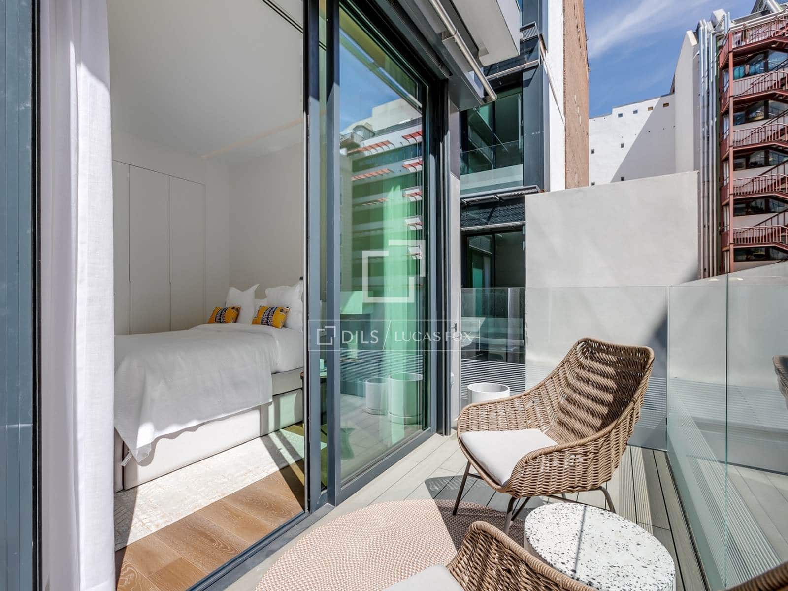 2 soveværelse Lejlighed til leje i Madrid by - € 6.200 (Ref: 9996277)