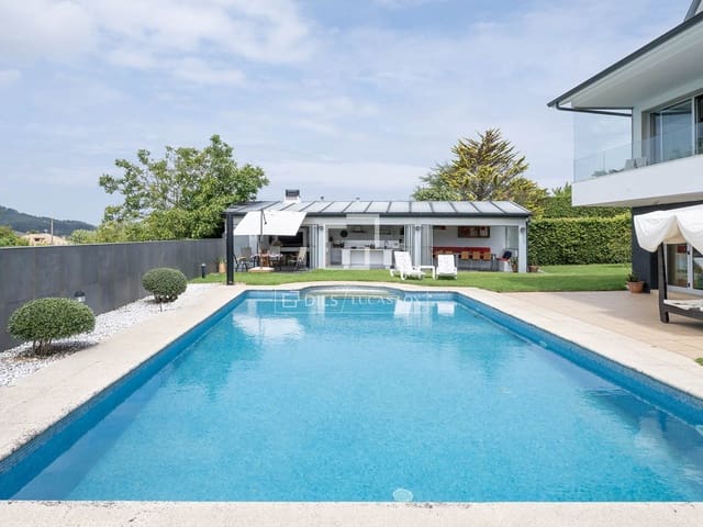 4 slaapkamer Villa te koop in Nigrán met zwembad garage - € 1.020.000 (Ref: 9996278)