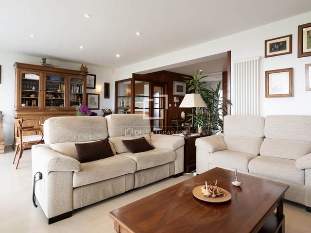 4 slaapkamer Villa te koop in Nigrán met zwembad garage - € 1.020.000 (Ref: 9996278)