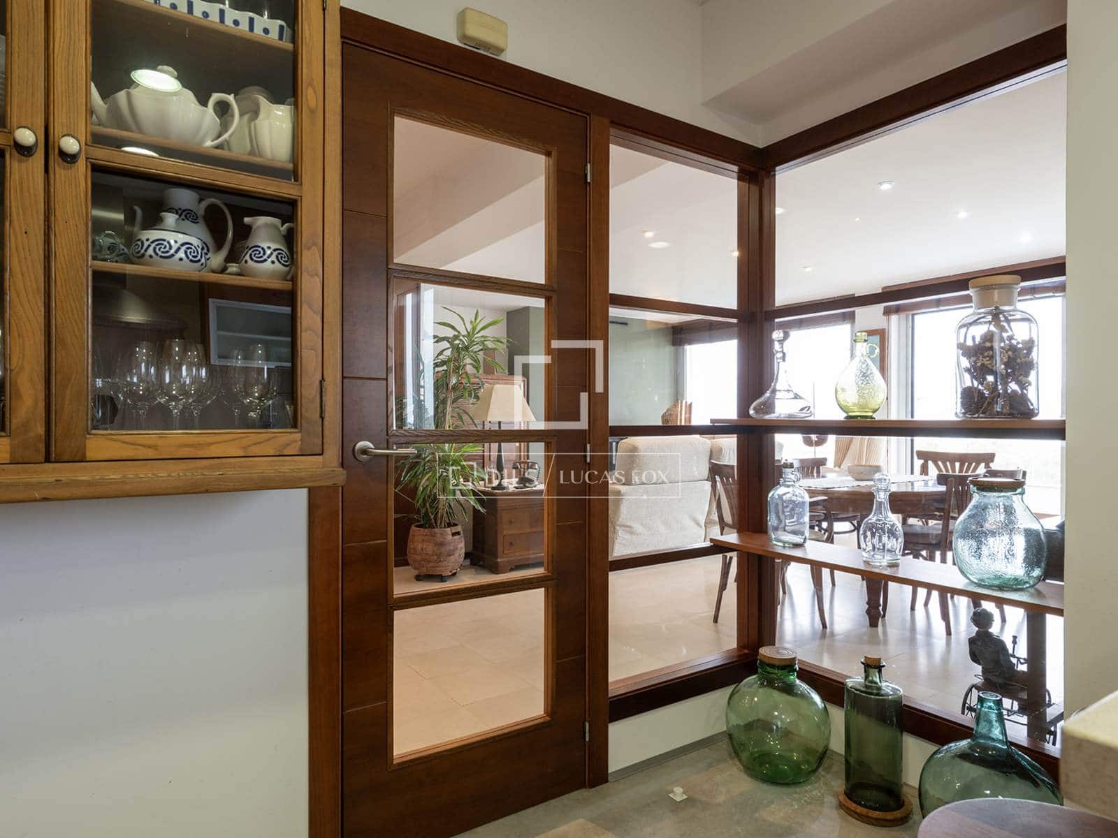 4 bedroom Villa for sale in Nigran with pool garage - € 1,020,000 (Ref: 9996278)