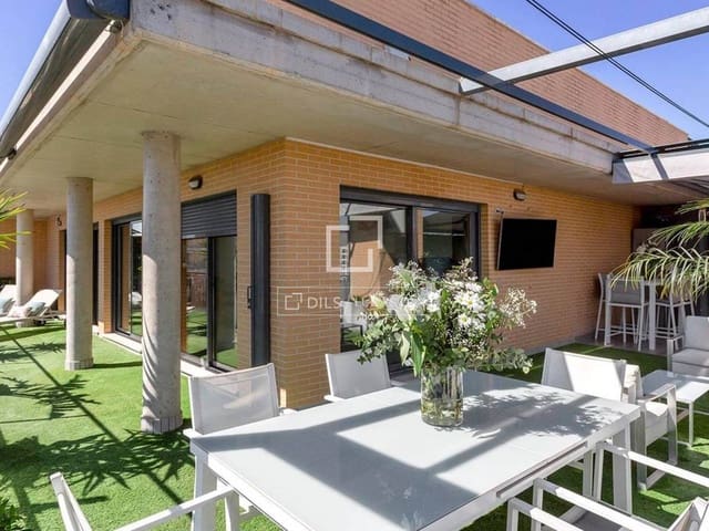 3 soveværelse Penthouse til salg i Alicante by med swimmingpool garage - € 1.100.000 (Ref: 9996279)