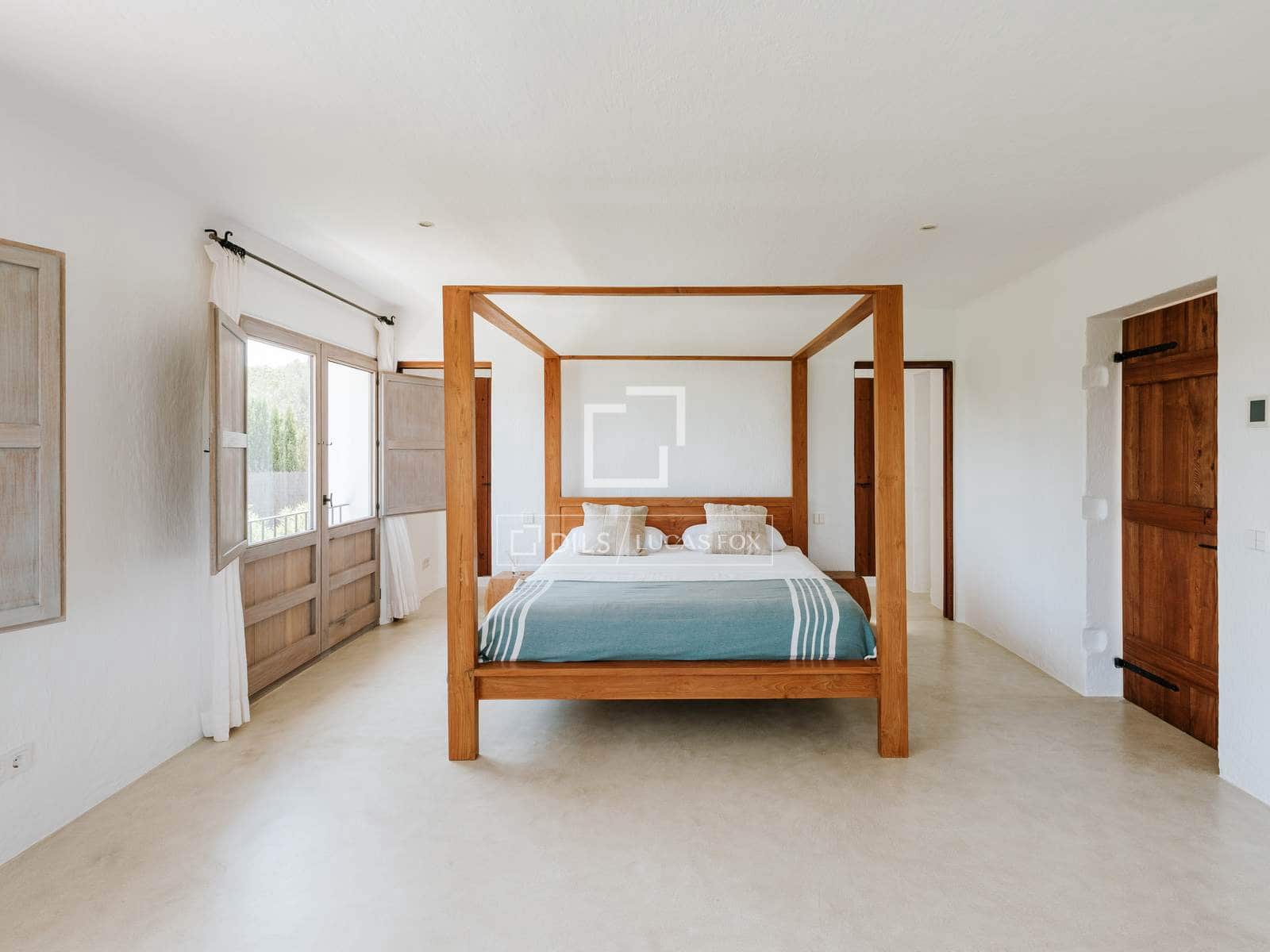 5 chambre Villa/Maison à vendre à Sant Llorenc de Balafia avec piscine garage - 7 850 000 € (Ref: 9996356)