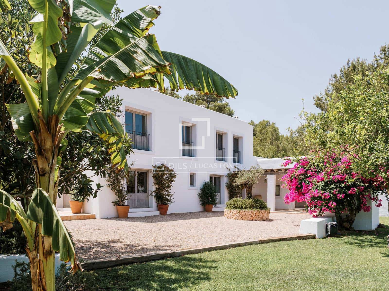5 chambre Villa/Maison à vendre à Sant Llorenc de Balafia avec piscine garage - 7 850 000 € (Ref: 9996356)