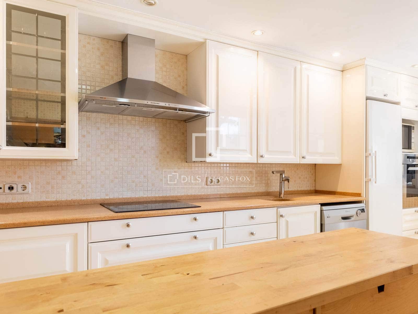 4 soveværelse Villa til salg i Majadahonda med swimmingpool - € 1.250.000 (Ref: 9996358)