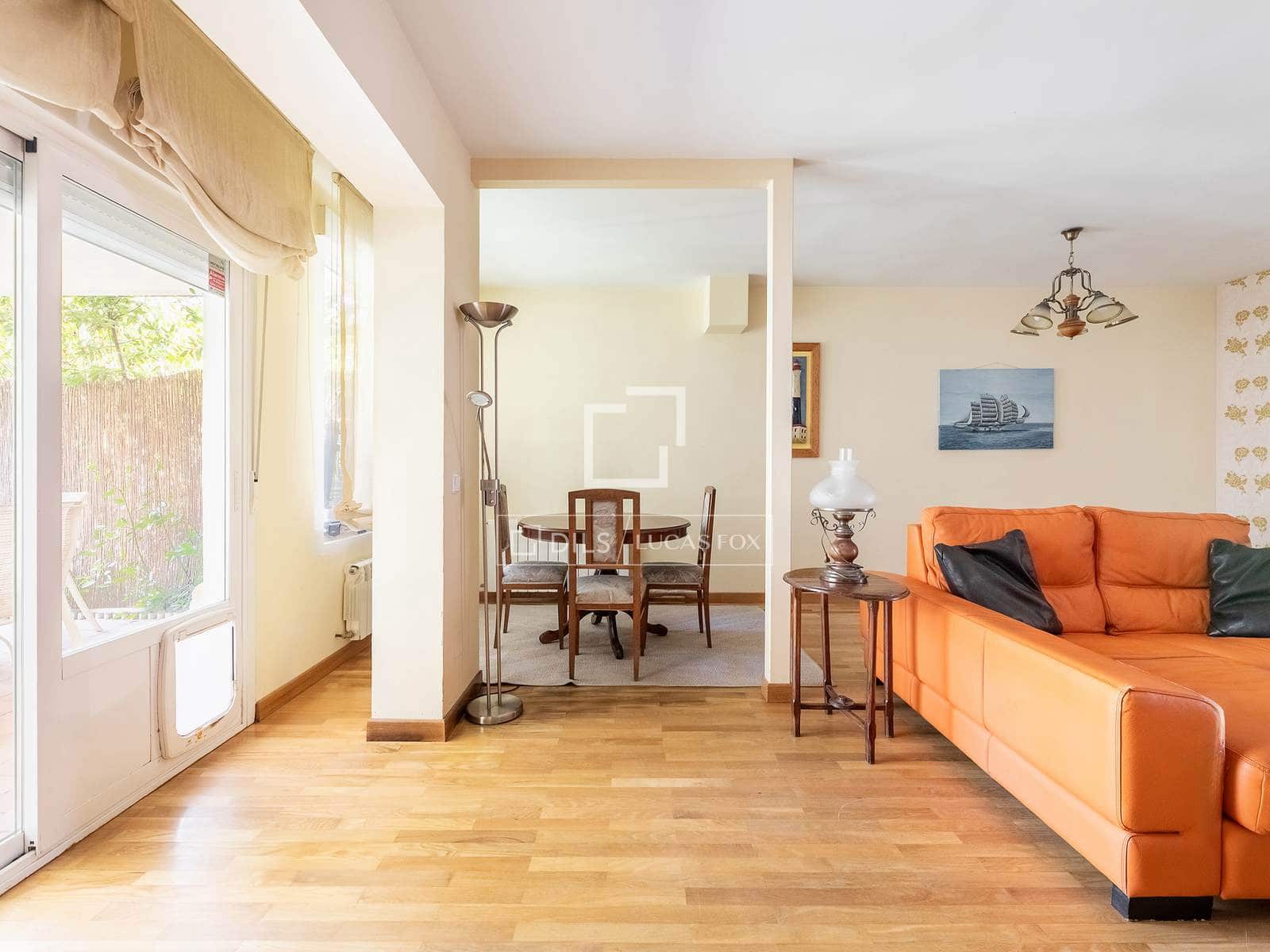 4 soveværelse Villa til salg i Majadahonda med swimmingpool - € 1.250.000 (Ref: 9996358)