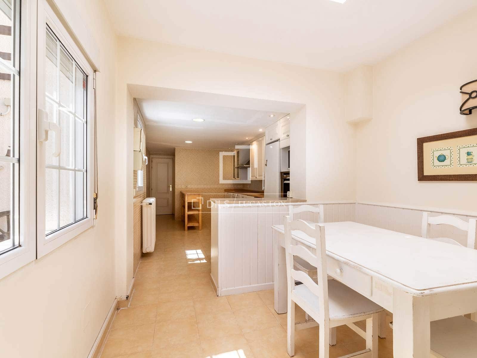 4 soveværelse Villa til salg i Majadahonda med swimmingpool - € 1.250.000 (Ref: 9996358)
