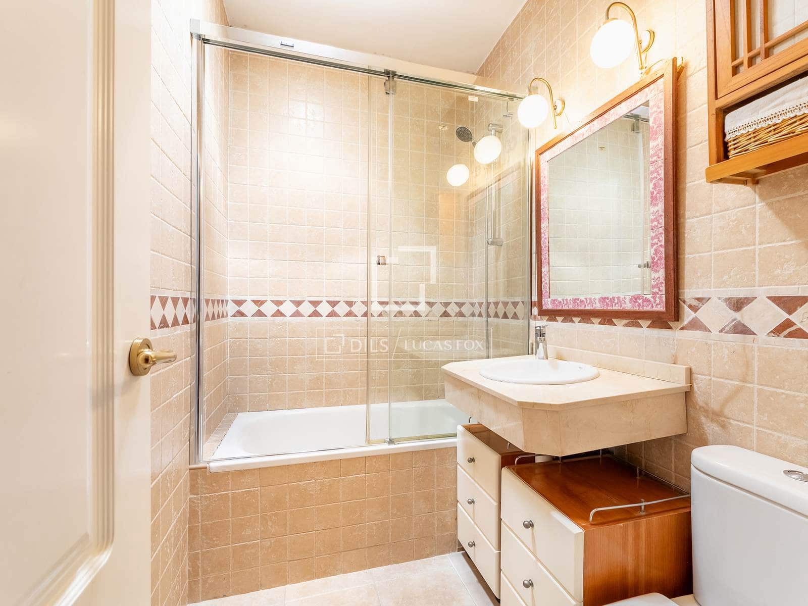 4 soveværelse Villa til salg i Majadahonda med swimmingpool - € 1.250.000 (Ref: 9996358)