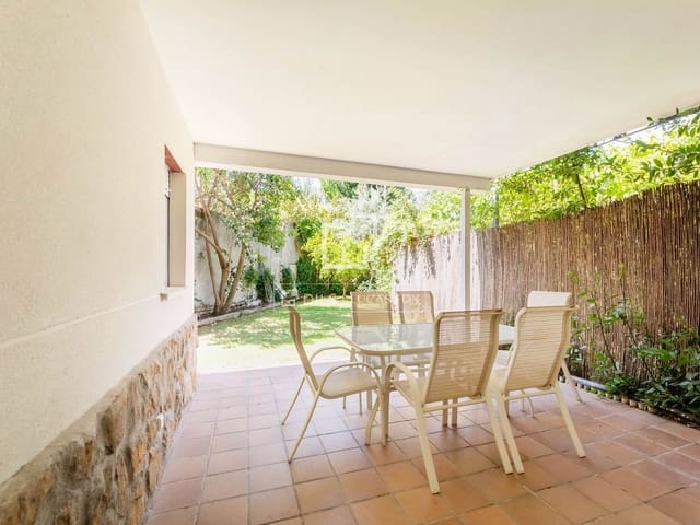 4 soveværelse Villa til salg i Majadahonda med swimmingpool - € 1.250.000 (Ref: 9996358)