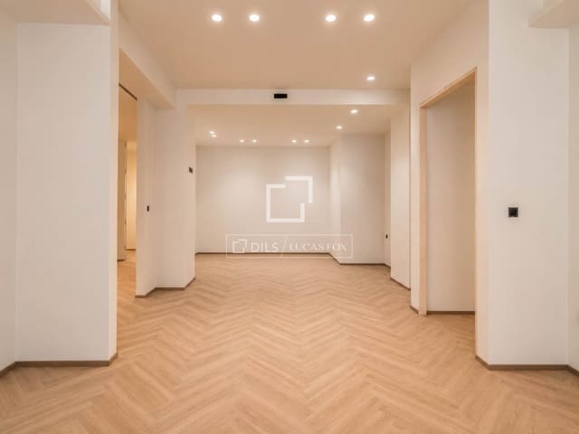 5 chambre Appartement à vendre à Jerónimos, Madrid ville - 1 950 000 € (Ref: 9997511)