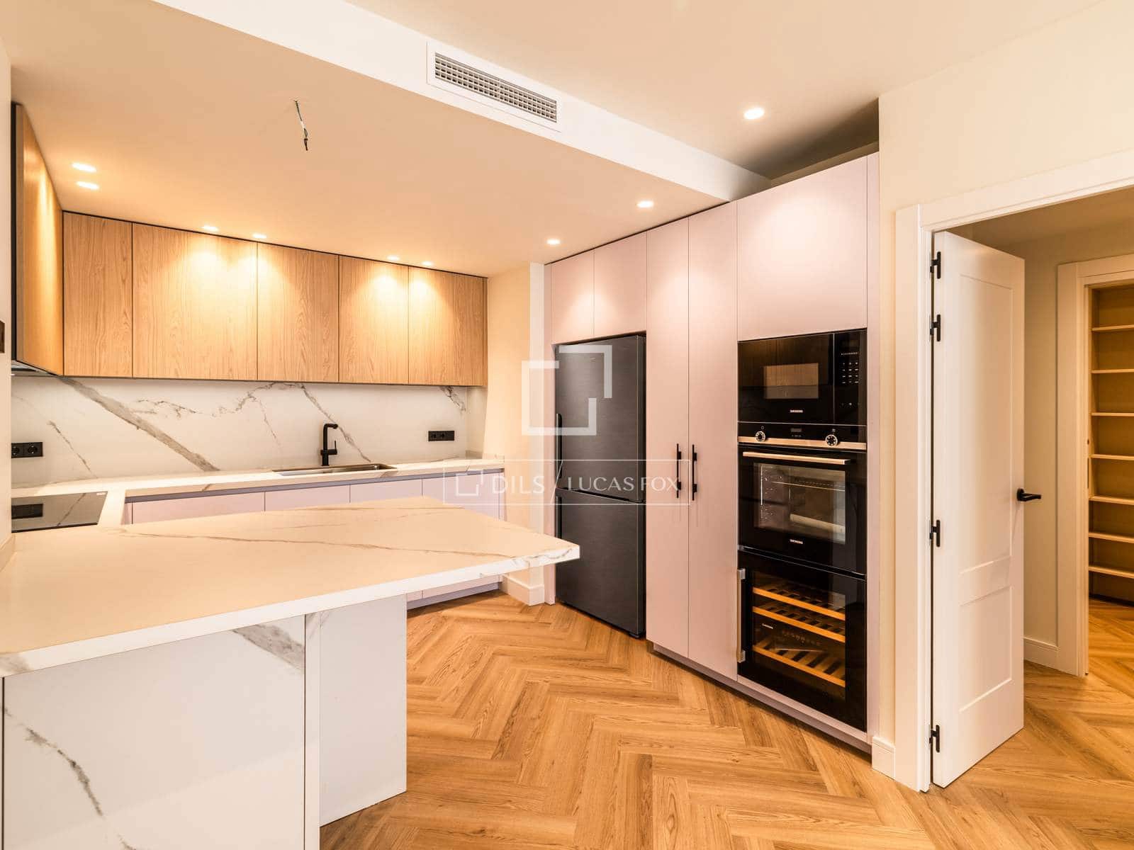5 soverom Leilighet til salgs i Madrid by med garasje - € 1 950 000 (Ref: 9997511)