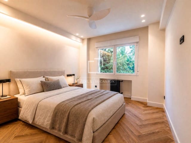 5 quarto Apartamento para venda em Jerónimos, Madrid cidade com garagem - 1 950 000 € (Ref: 9997511)