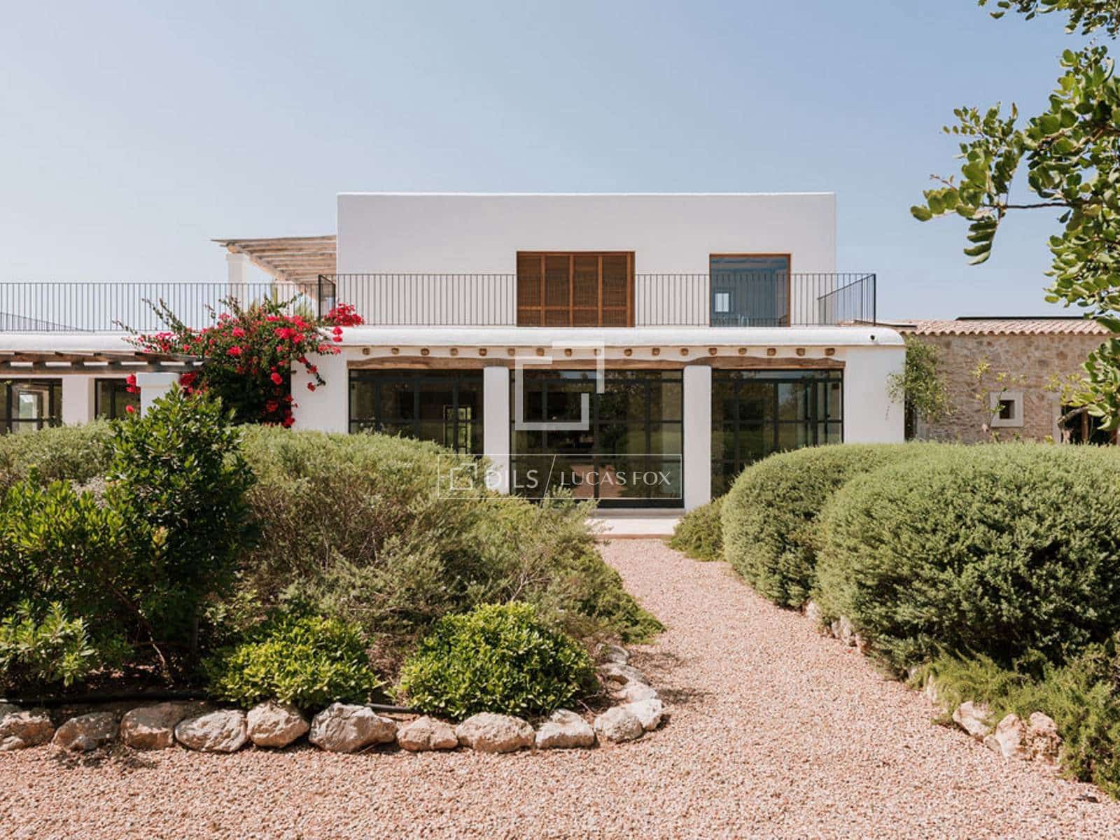 Chalet de 6 habitaciones en Santa Gertrudis de Fruitera en venta con piscina garaje - 7.850.000 € (Ref: 9997512)